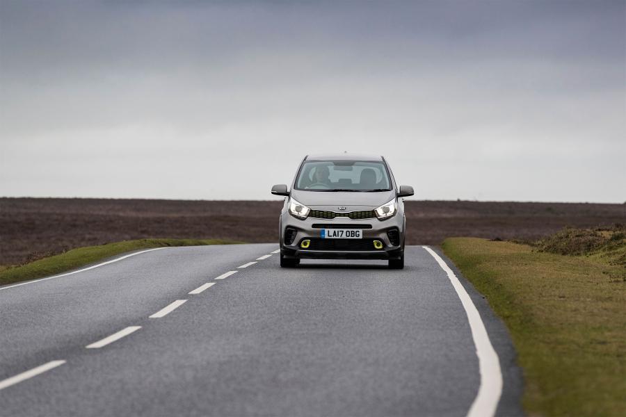  Kia Picanto X-Line S (JA) 2018 года  (UK) (фото 18 из 25)